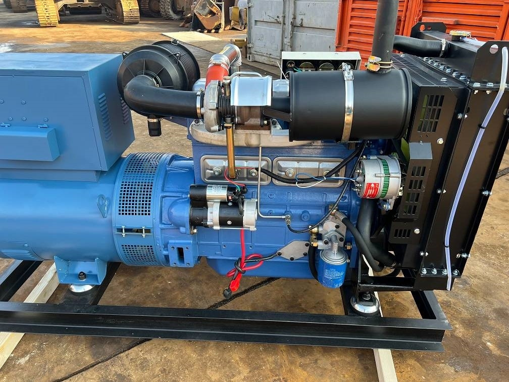 Ricardo 50kva (40kw) generator 3 phase 50hz 400v unused - Stromgenerator: das Bild 5 Ricardo 50kva (40kw) generator 3 phase 50hz 400v unused - Stromgenerator: das Bild 5
