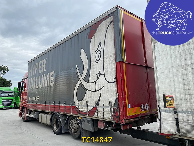 Fruehauf - Planenanhänger: das Bild 2 Fruehauf - Planenanhänger: das Bild 2