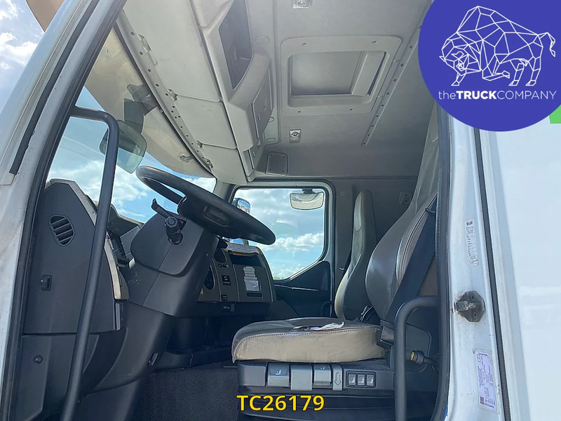 Renault Premium 460 DXI - Sattelzugmaschine: das Bild 5 Renault Premium 460 DXI - Sattelzugmaschine: das Bild 5