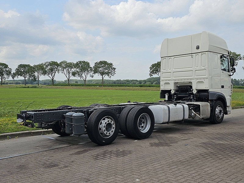 DAF XF 480 SSC 6X2 FAR INTARDER - Fahrgestell LKW: das Bild 3 DAF XF 480 SSC 6X2 FAR INTARDER - Fahrgestell LKW: das Bild 3