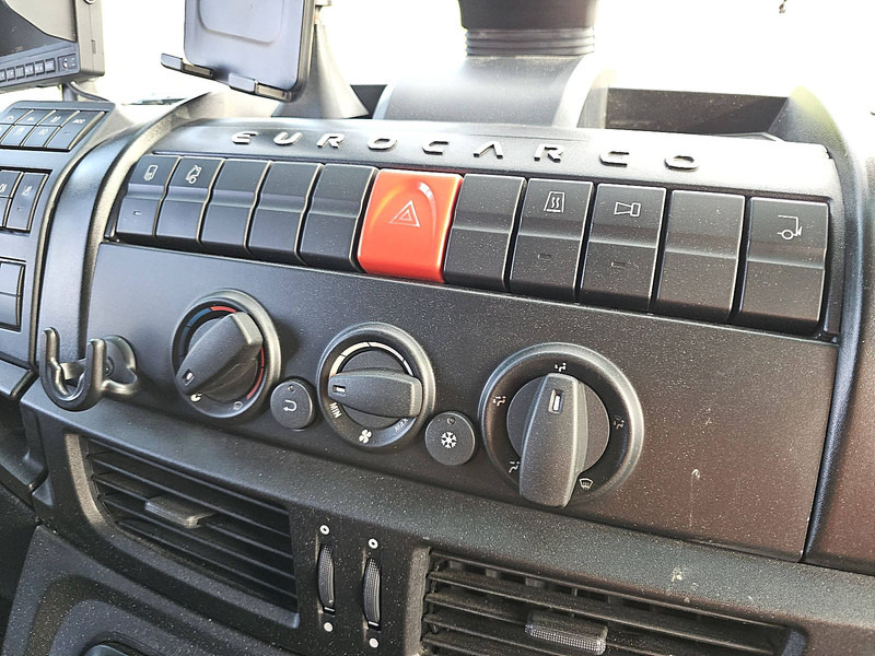 Plane LKW Iveco 150E30 EUROCARGO Sleepcab,Edscha: das Bild 11