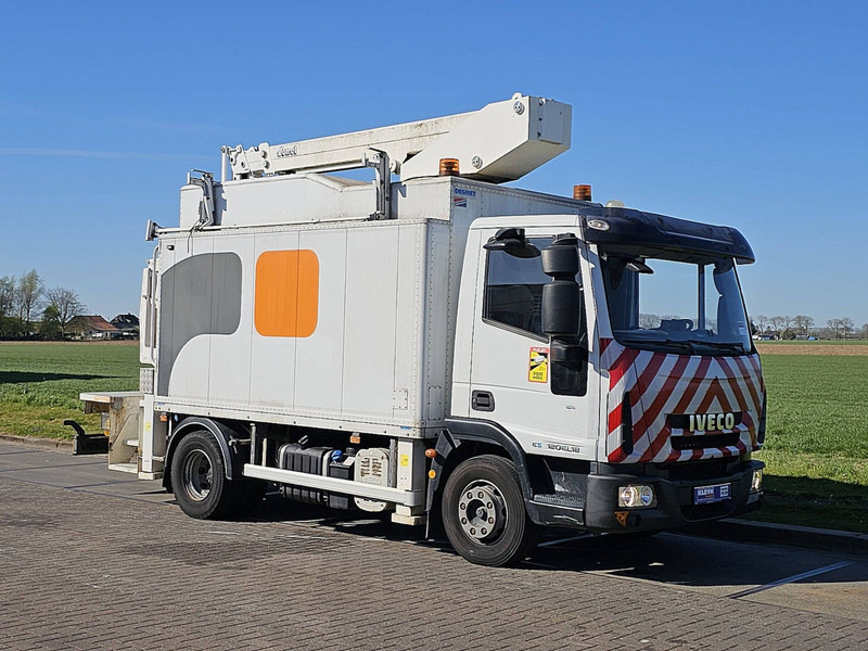 Iveco 120E18 EUROCARGO COMET 151TAL 15.5M - LKW: das Bild 5 Iveco 120E18 EUROCARGO COMET 151TAL 15.5M - LKW: das Bild 5
