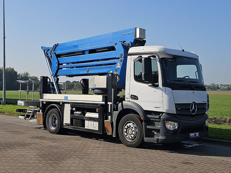 Mercedes-Benz ANTOS 1927 CTE HOOGWERKER 29.6 - LKW: das Bild 5 Mercedes-Benz ANTOS 1927 CTE HOOGWERKER 29.6 - LKW: das Bild 5