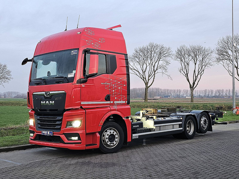 MAN 26.510 TGX - Containerwagen/ Wechselfahrgestell LKW: das Bild 2 MAN 26.510 TGX - Containerwagen/ Wechselfahrgestell LKW: das Bild 2