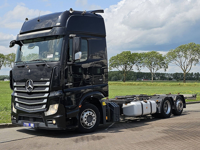 Mercedes-Benz ACTROS 2540 GIGASPACE 6X2 - Containerwagen/ Wechselfahrgestell LKW: das Bild 2 Mercedes-Benz ACTROS 2540 GIGASPACE 6X2 - Containerwagen/ Wechselfahrgestell LKW: das Bild 2