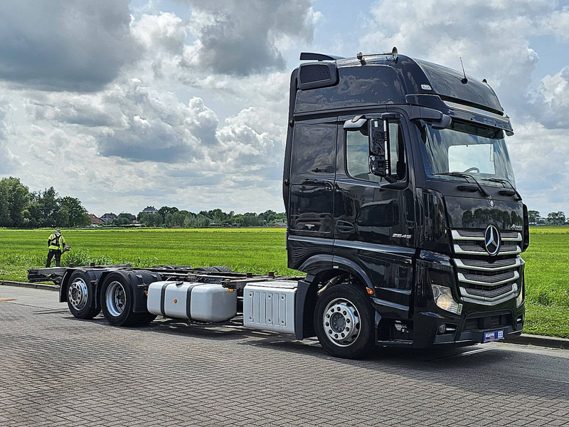 Mercedes-Benz ACTROS 2540 GIGASPACE 6X2 - Containerwagen/ Wechselfahrgestell LKW: das Bild 5 Mercedes-Benz ACTROS 2540 GIGASPACE 6X2 - Containerwagen/ Wechselfahrgestell LKW: das Bild 5