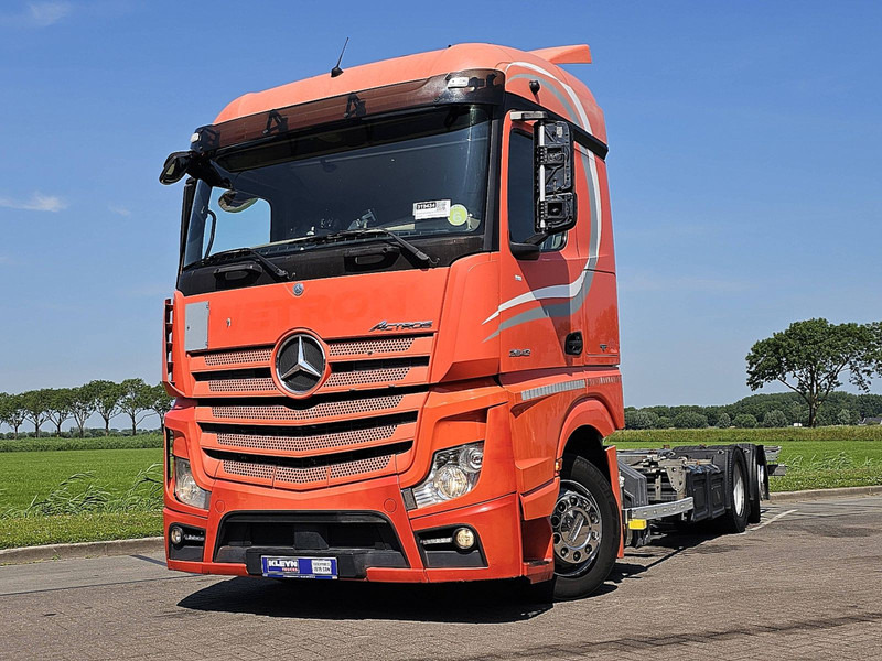Mercedes-Benz ACTROS 2545 LS - Containerwagen/ Wechselfahrgestell LKW: das Bild 1 Mercedes-Benz ACTROS 2545 LS - Containerwagen/ Wechselfahrgestell LKW: das Bild 1