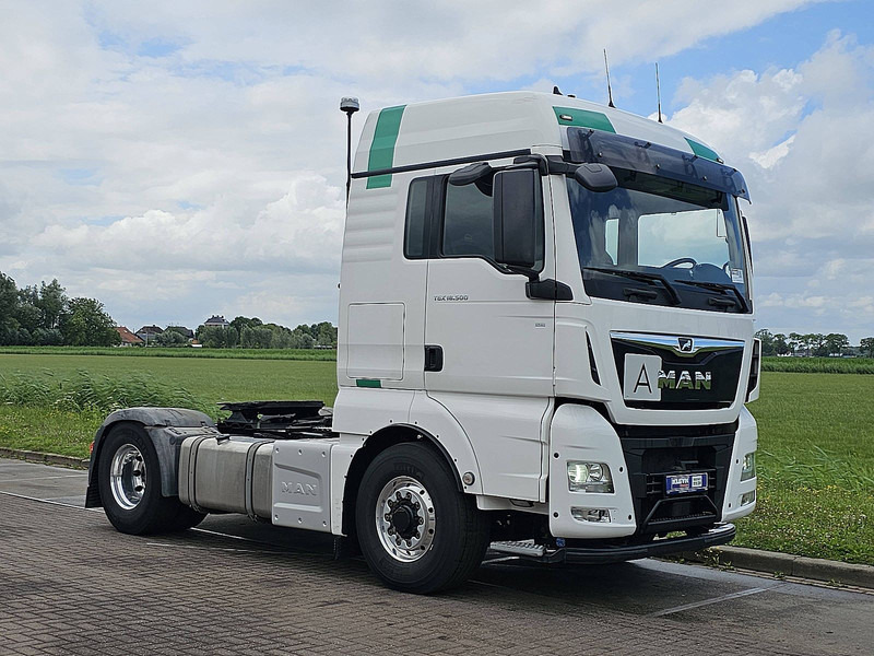 MAN 18.500 TGX XLX 4X4H PTO+HYDR. - Sattelzugmaschine: das Bild 5 MAN 18.500 TGX XLX 4X4H PTO+HYDR. - Sattelzugmaschine: das Bild 5