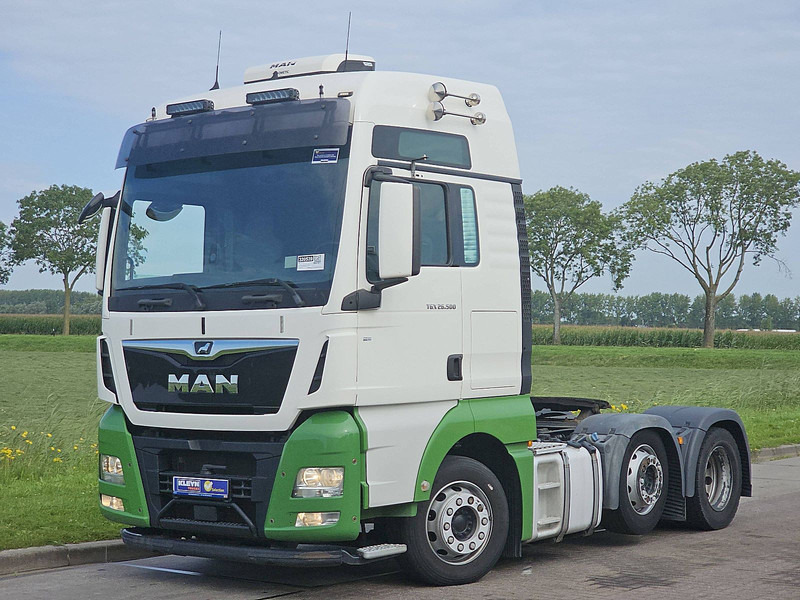 MAN 26.500 TGX - Sattelzugmaschine: das Bild 2 MAN 26.500 TGX - Sattelzugmaschine: das Bild 2