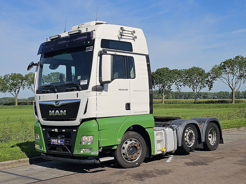 MAN 26.500 TGX XXL 6X2/4 INTARDER - Sattelzugmaschine: das Bild 2 MAN 26.500 TGX XXL 6X2/4 INTARDER - Sattelzugmaschine: das Bild 2