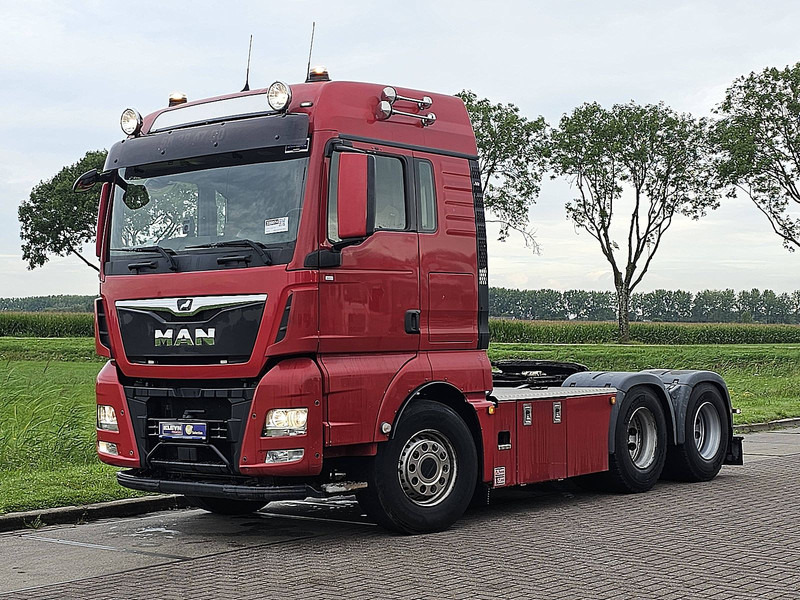 MAN 33.500 TGX XLX 6X4 BLS 389TKM - Sattelzugmaschine: das Bild 2 MAN 33.500 TGX XLX 6X4 BLS 389TKM - Sattelzugmaschine: das Bild 2