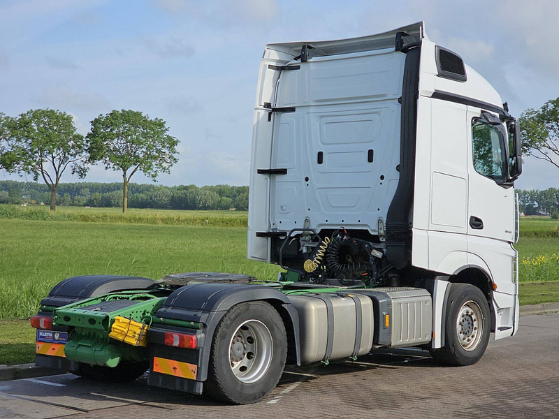 Mercedes-Benz ACTROS 1848 LS STR.SP. RET. 2X TANK - Sattelzugmaschine: das Bild 3 Mercedes-Benz ACTROS 1848 LS STR.SP. RET. 2X TANK - Sattelzugmaschine: das Bild 3