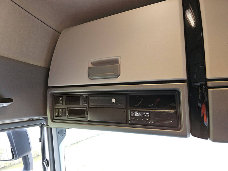 Sattelzugmaschine Renault T 520 T HIGH DTI13 XENON: das Bild 9