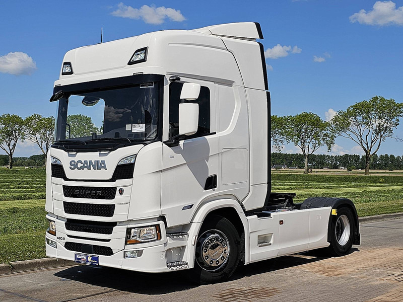 Scania R460 SUPER 2X TANK RETAR. - Sattelzugmaschine: das Bild 2 Scania R460 SUPER 2X TANK RETAR. - Sattelzugmaschine: das Bild 2