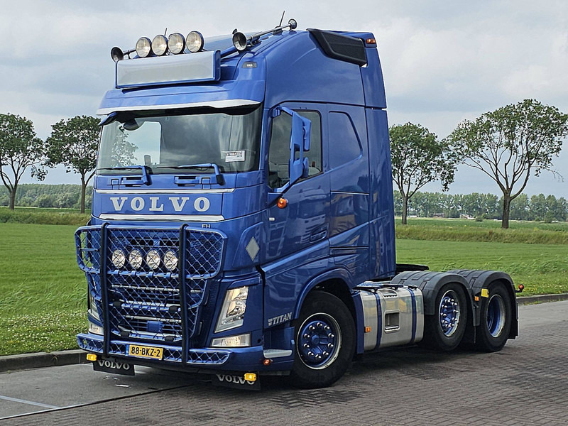 Volvo FH 460 XL 6X2 SPECIAL SHOW - Sattelzugmaschine: das Bild 2 Volvo FH 460 XL 6X2 SPECIAL SHOW - Sattelzugmaschine: das Bild 2