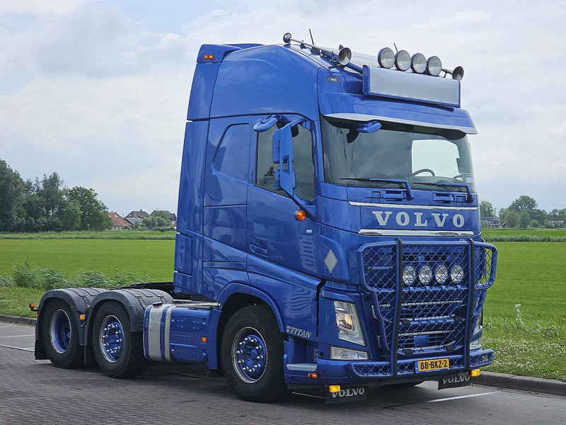 Volvo FH 460 XL 6X2 SPECIAL SHOW - Sattelzugmaschine: das Bild 5 Volvo FH 460 XL 6X2 SPECIAL SHOW - Sattelzugmaschine: das Bild 5