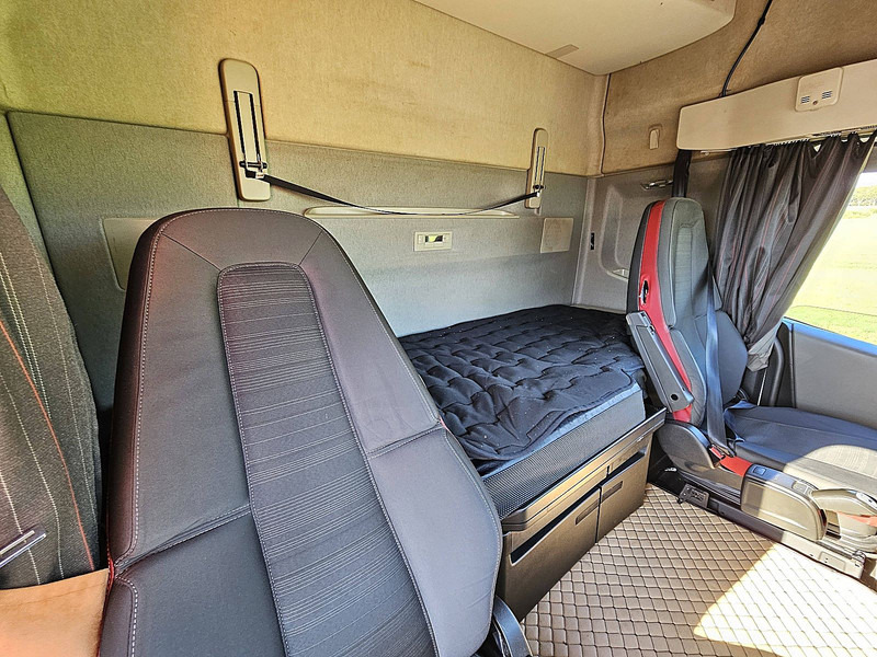Sattelzugmaschine Volvo FH 500: das Bild 12