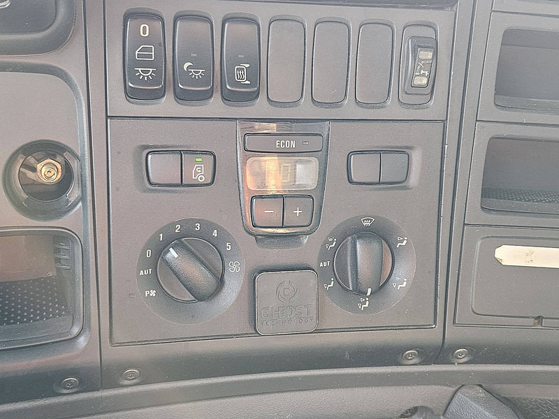 Kipper, Autokran Scania G400 8X4*4 HIAB 211EP-3: das Bild 10 Kipper, Autokran Scania G400 8X4*4 HIAB 211EP-3: das Bild 10