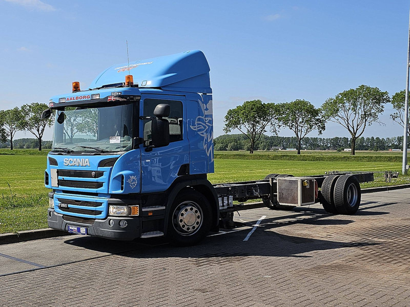 Scania P250 310TKM AIRCO WB560 - Fahrgestell LKW: das Bild 2 Scania P250 310TKM AIRCO WB560 - Fahrgestell LKW: das Bild 2