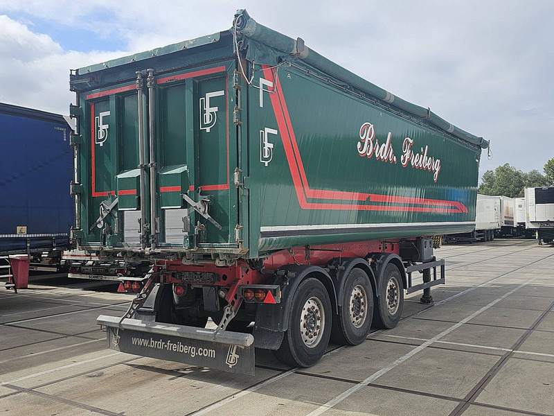 Schmitz Cargobull SKI 50M3 ALU DOORS - Kipper Auflieger: das Bild 2 Schmitz Cargobull SKI 50M3 ALU DOORS - Kipper Auflieger: das Bild 2