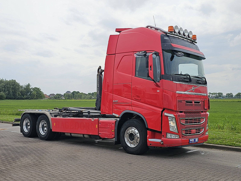 Volvo FH 540 6X4 LIFTING BOOGIE - Abrollkipper: das Bild 5 Volvo FH 540 6X4 LIFTING BOOGIE - Abrollkipper: das Bild 5