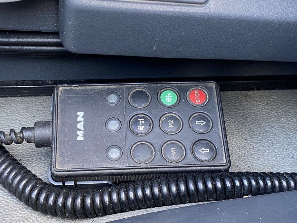 MAN TGL 12.240 7,2mKoffer Klimaaut LBW AutomatikAHK - Koffer LKW: das Bild 3 MAN TGL 12.240 7,2mKoffer Klimaaut LBW AutomatikAHK - Koffer LKW: das Bild 3