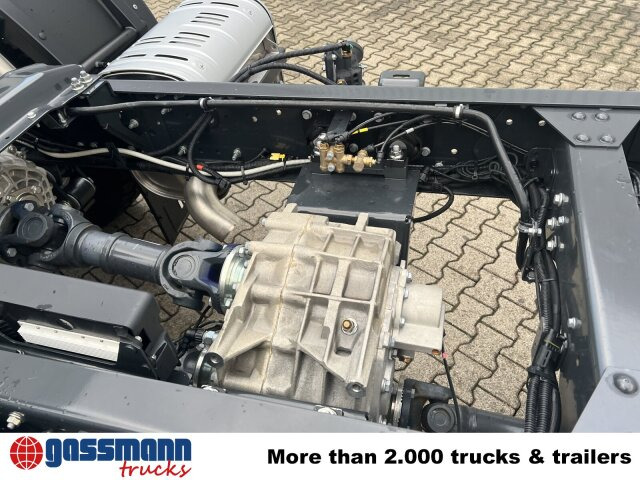 Iveco EuroCargo ML150E24 WS 4x4, Euro3 - Tankwagen: das Bild 2 Iveco EuroCargo ML150E24 WS 4x4, Euro3 - Tankwagen: das Bild 2