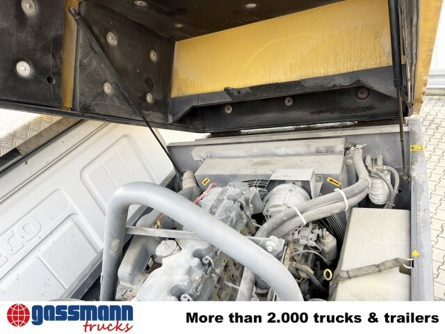 Iveco Trakker AD260T36 6x4, AMV Hubsteiger + - Tankwagen, Autokran: das Bild 3 Iveco Trakker AD260T36 6x4, AMV Hubsteiger + - Tankwagen, Autokran: das Bild 3