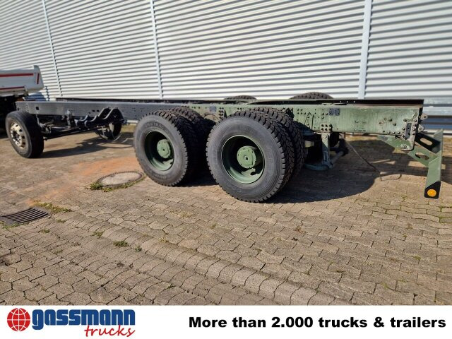 Fahrgestell LKW, Zustand - NEU Iveco Trakker AD260T45 6x4, BRANDSCHADEN FAHRERHAUS!: das Bild 9