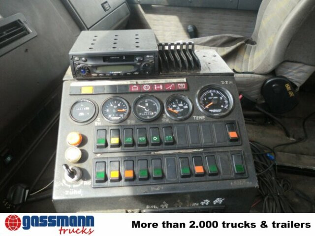 MAN M03 14.152 4x2, Schienenkehrmaschine - Kehrmaschine: das Bild 2 MAN M03 14.152 4x2, Schienenkehrmaschine - Kehrmaschine: das Bild 2