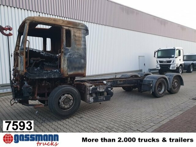 MAN TGA 26.440 6x2 BL Brandschaden - Fahrgestell LKW: das Bild 1 MAN TGA 26.440 6x2 BL Brandschaden - Fahrgestell LKW: das Bild 1
