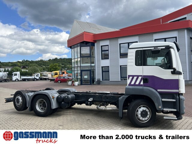 Fahrgestell LKW MAN TGS 26.320 6X2-4 BL, Lenk-/Liftachse,: das Bild 9