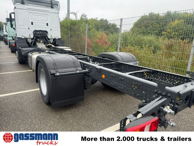 Mercedes-Benz Actros 1827/30 L 4x2, Gardine, LBW - Pritsche LKW: das Bild 3 Mercedes-Benz Actros 1827/30 L 4x2, Gardine, LBW - Pritsche LKW: das Bild 3