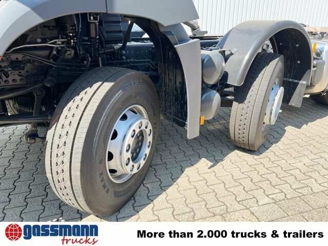 Mercedes-Benz Arocs 3240 8x4 - Fahrgestell LKW: das Bild 3 Mercedes-Benz Arocs 3240 8x4 - Fahrgestell LKW: das Bild 3