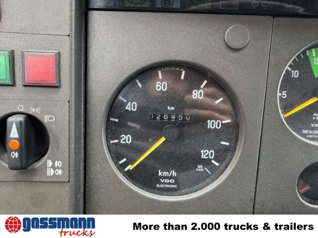 Mercedes-Benz LK 814 F 4x2 Doka, Löschfahrzeug LF8/6 - Feuerwehrfahrzeug: das Bild 2 Mercedes-Benz LK 814 F 4x2 Doka, Löschfahrzeug LF8/6 - Feuerwehrfahrzeug: das Bild 2