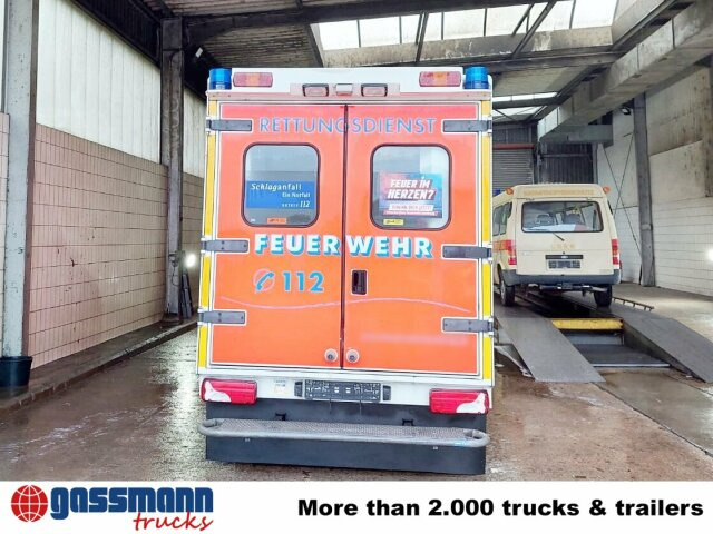 Mercedes-Benz Sprinter 515 CDI 4x2, Rettungswagen, Retarder - Kastenwagen: das Bild 4 Mercedes-Benz Sprinter 515 CDI 4x2, Rettungswagen, Retarder - Kastenwagen: das Bild 4