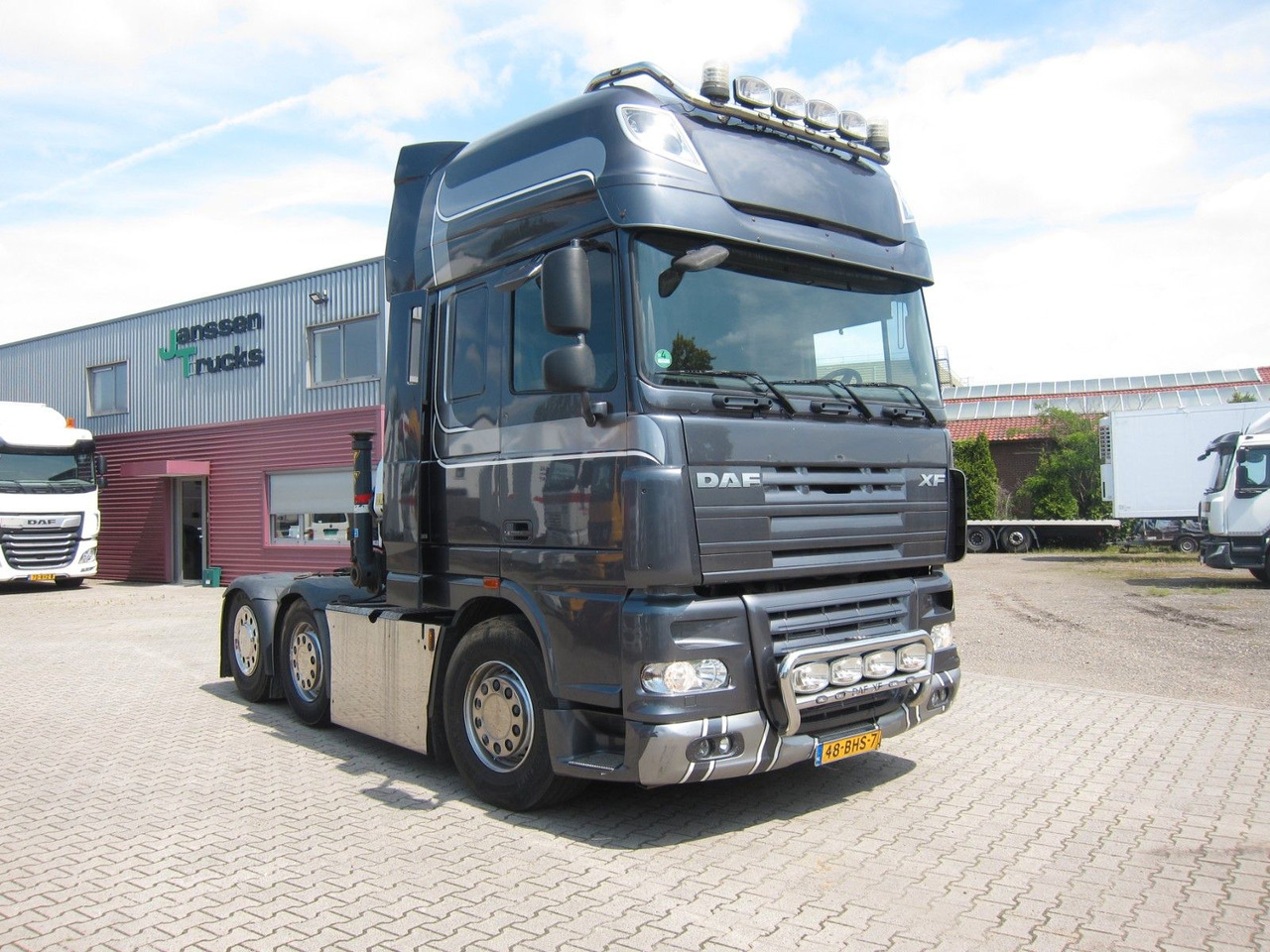 DAF XF 105 510 6X2 Copma 21t/m Kran/Crane/ Grua/Funk - Sattelzugmaschine: das Bild 1 DAF XF 105 510 6X2 Copma 21t/m Kran/Crane/ Grua/Funk - Sattelzugmaschine: das Bild 1