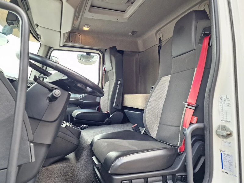Koffer LKW Renault D16 250 4x2 Box with side doors - Zepro loadlift - Euro 6 - Low KM - Sleepercab: das Bild 14