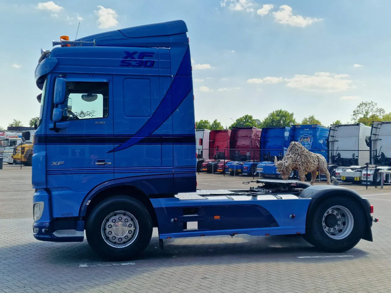 DAF XF 530 SpaceCab 4x2 - Night clima - Full spoiler - PTO Prep - Light bar - Sattelzugmaschine: das Bild 4 DAF XF 530 SpaceCab 4x2 - Night clima - Full spoiler - PTO Prep - Light bar - Sattelzugmaschine: das Bild 4