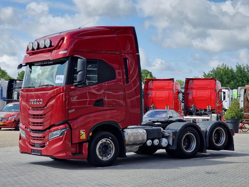 Iveco S-WAY 570 6x2 - Retarder - Full air - 3.20 WB - Navi - Sattelzugmaschine: das Bild 3 Iveco S-WAY 570 6x2 - Retarder - Full air - 3.20 WB - Navi - Sattelzugmaschine: das Bild 3