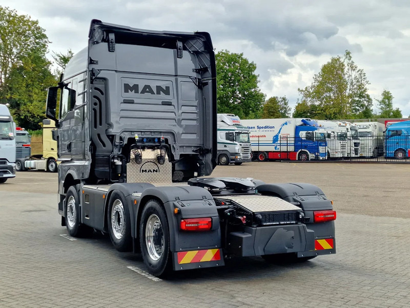 MAN TGX 26.540 6x2/4 - New - Retarder - PTO - Custom exterior - Chassis cover - NEW - Sattelzugmaschine: das Bild 5 MAN TGX 26.540 6x2/4 - New - Retarder - PTO - Custom exterior - Chassis cover - NEW - Sattelzugmaschine: das Bild 5