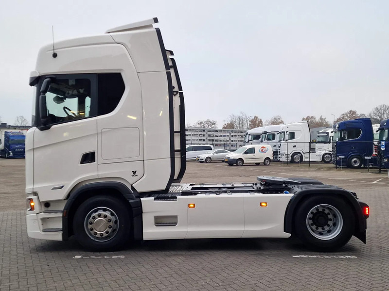 Scania 500S NGS Highline 4x2 - NEW - Retarder - Full air - New dashboard - Led - Full spoiler - 2x tank - Sattelzugmaschine: das Bild 4 Scania 500S NGS Highline 4x2 - NEW - Retarder - Full air - New dashboard - Led - Full spoiler - 2x tank - Sattelzugmaschine: das Bild 4