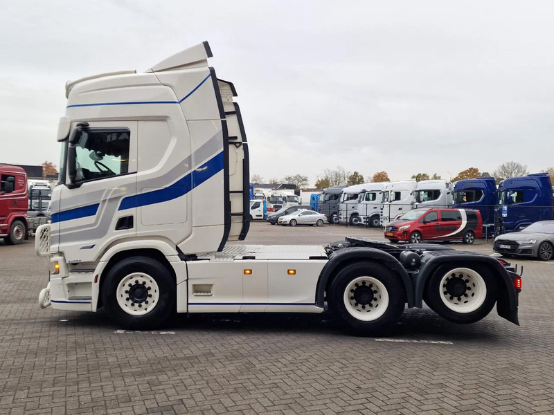 Scania R560 Highline 6x2 - BUFFL - Retarder - Full air - 3.15 WB - Leather - Sattelzugmaschine: das Bild 4 Scania R560 Highline 6x2 - BUFFL - Retarder - Full air - 3.15 WB - Leather - Sattelzugmaschine: das Bild 4