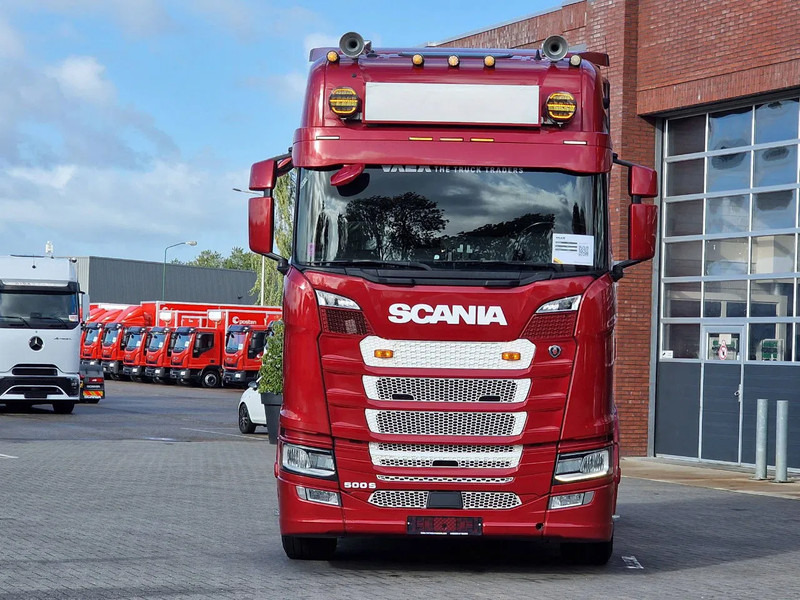 Scania S500 NGS Highline 4x2 - Retarder - Night clima - Full air - Custom interior - Full spoiler - 2 tank - Sattelzugmaschine: das Bild 2 Scania S500 NGS Highline 4x2 - Retarder - Night clima - Full air - Custom interior - Full spoiler - 2 tank - Sattelzugmaschine: das Bild 2