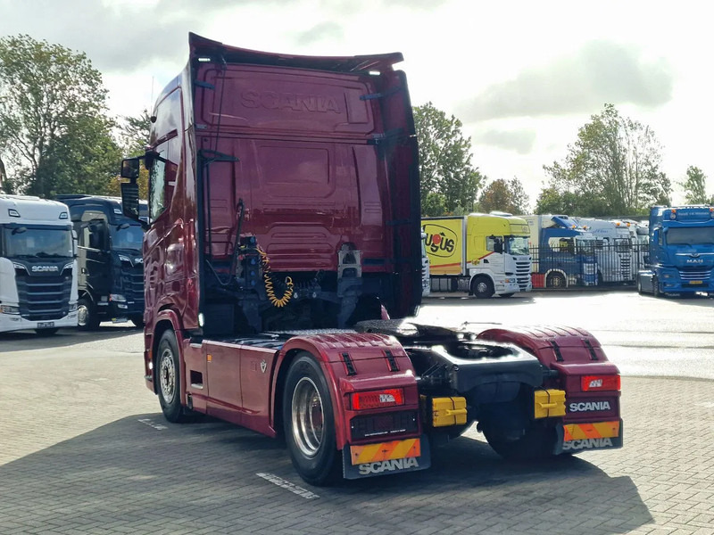 Scania S500 NGS Highline 4x2 - Retarder - Night clima - Full air - Custom interior - Full spoiler - 2 tank - Sattelzugmaschine: das Bild 5 Scania S500 NGS Highline 4x2 - Retarder - Night clima - Full air - Custom interior - Full spoiler - 2 tank - Sattelzugmaschine: das Bild 5