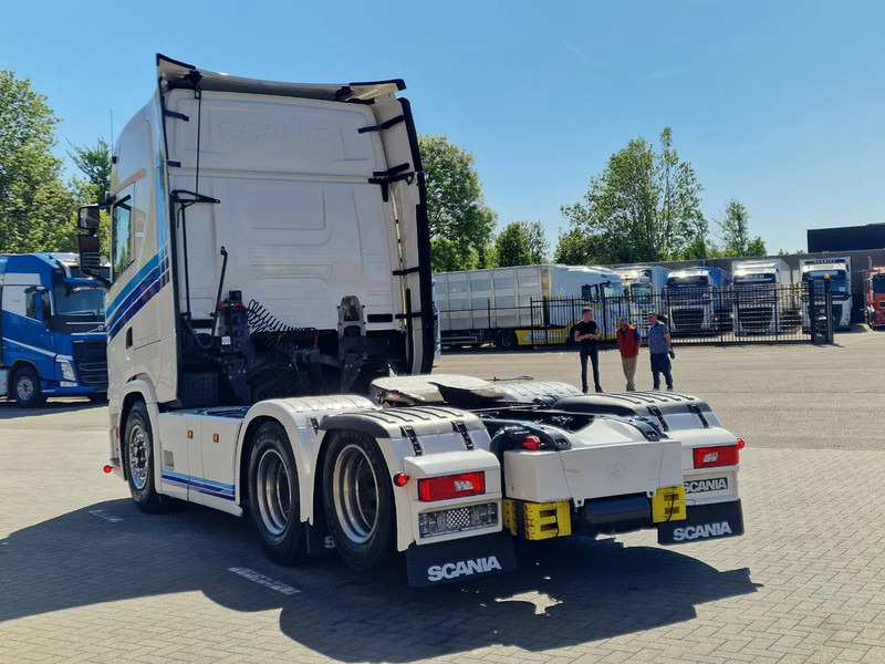 Scania S500 NGS Highline 6x2 - Retarder - Full air - Leather - Led - 2x tank - Sattelzugmaschine: das Bild 5 Scania S500 NGS Highline 6x2 - Retarder - Full air - Leather - Led - 2x tank - Sattelzugmaschine: das Bild 5
