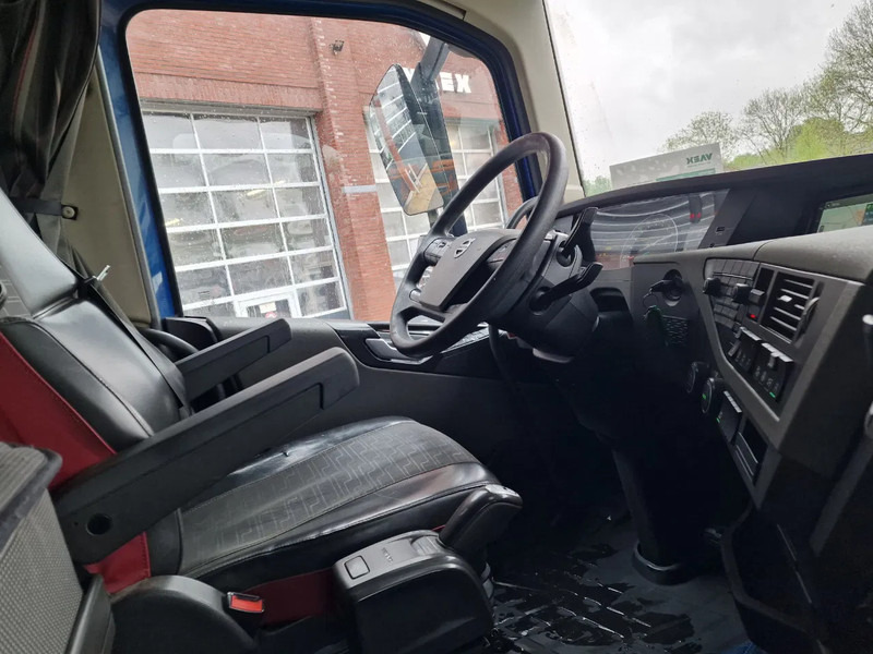 Sattelzugmaschine Volvo FH 13.460 Globetrotter 6x2 - I Save - Navi - Fridge - Spoiler -: das Bild 20
