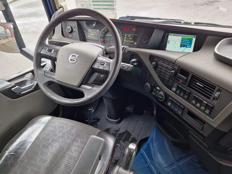 Sattelzugmaschine Volvo FH 13.460 Globetrotter 6x2 - I Save - Navi - Fridge - Spoiler -: das Bild 12