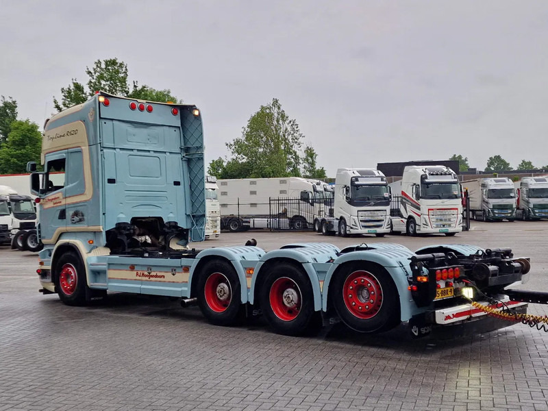 Scania R620 Topline 8x4 - Retarder - Full air - Custom interior - Show truck - HUB reduction - Fahrgestell LKW: das Bild 4 Scania R620 Topline 8x4 - Retarder - Full air - Custom interior - Show truck - HUB reduction - Fahrgestell LKW: das Bild 4