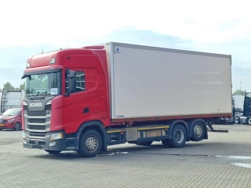 Scania S500 NGS Highline 6x2 - BDF - Full air - Loadlift - Box - Navi - Retarder - Containerwagen/ Wechselfahrgestell LKW: das Bild 3 Scania S500 NGS Highline 6x2 - BDF - Full air - Loadlift - Box - Navi - Retarder - Containerwagen/ Wechselfahrgestell LKW: das Bild 3